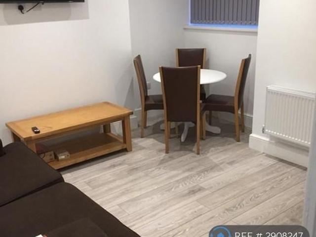 House for rent in Nangreaves, Wales
