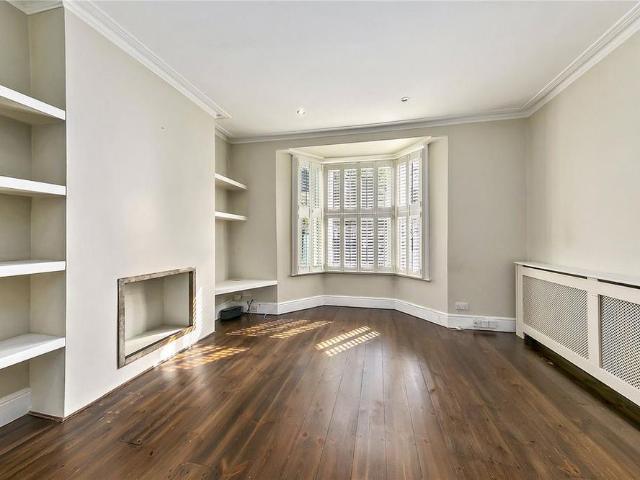 House for rent in North Sheen, Greater London