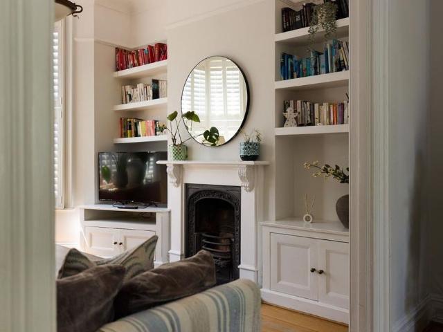 House for rent in Charlton, Greater London