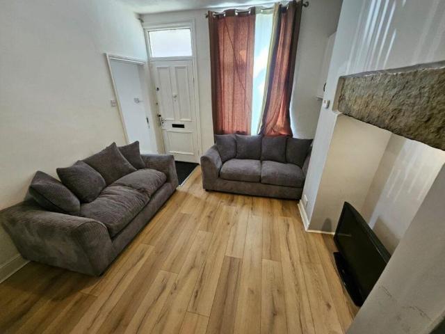 House for rent in Beckett Park, Headingley
