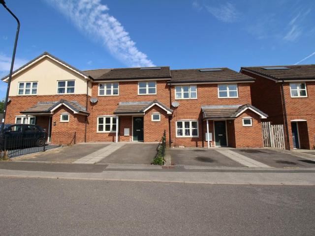House for rent in Clifton, South Yorkshire