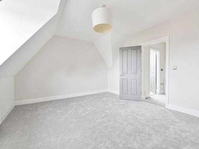 House for rent in New Malden, Greater London