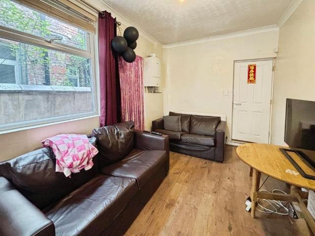 House for rent in Georgia, Greater Manchester