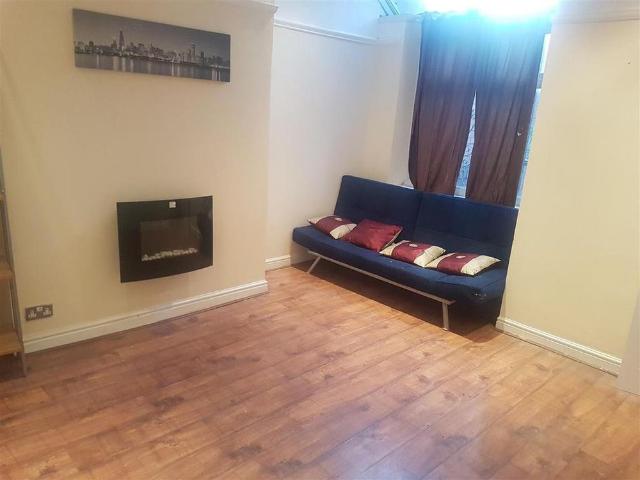 House for rent in Longsight, Manchester