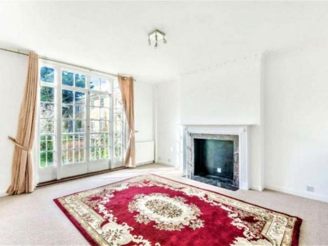 House for rent in Denmark Hill, Greater London