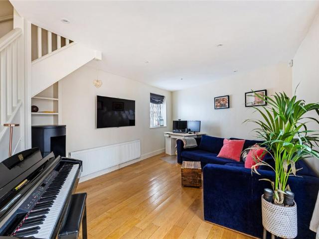 House for rent in Clapham Junction, Greater London