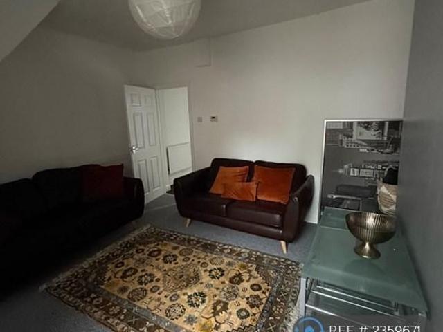 House for rent in Newtown, Salford