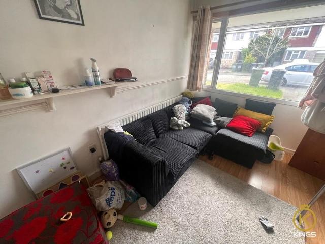 House for rent in Guildford Park, Guildford