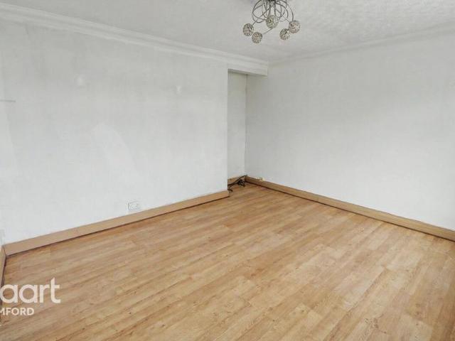 House for rent in Harold Hill, Greater London