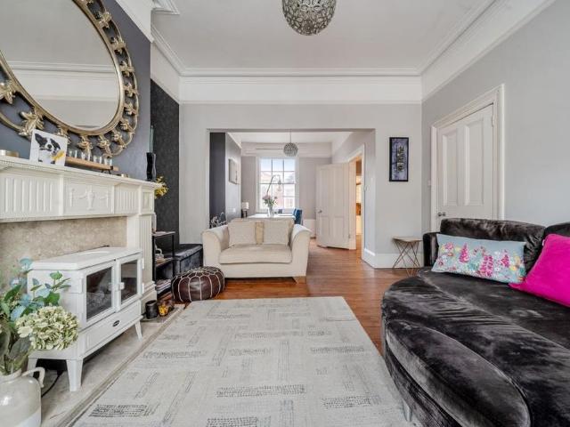 House for rent in Lillington, Green Close