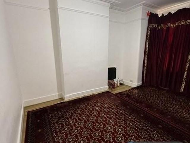 House for rent in Palmers Green, Greater London