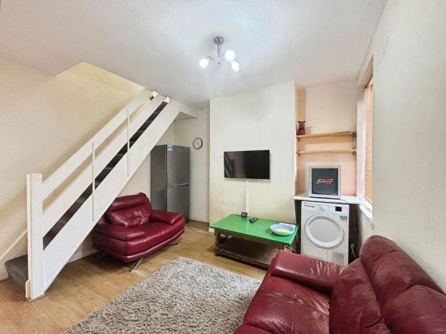 House for rent in Georgia, Greater Manchester