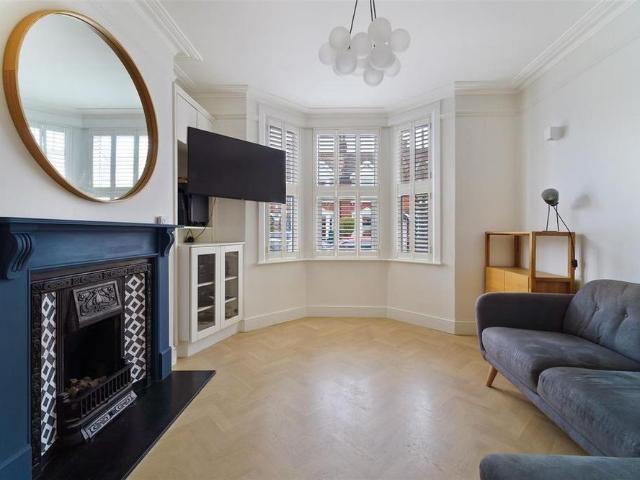 House for rent in London Borough of Merton, Merton Park