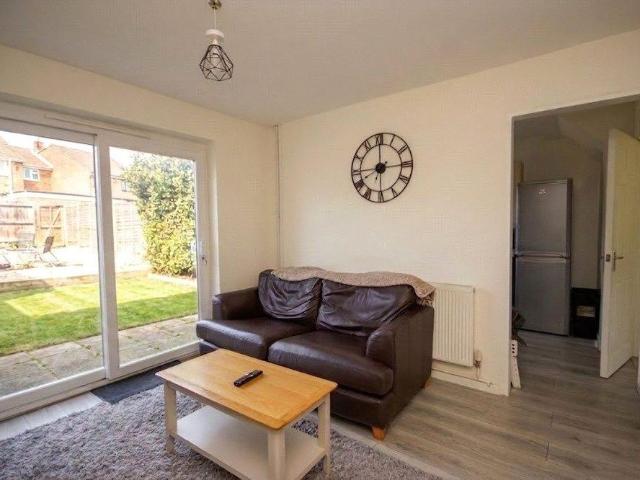 House for rent in Kingswood
