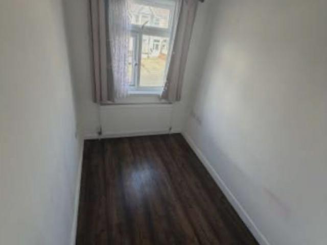 House for rent in Gants Hill, Greater London