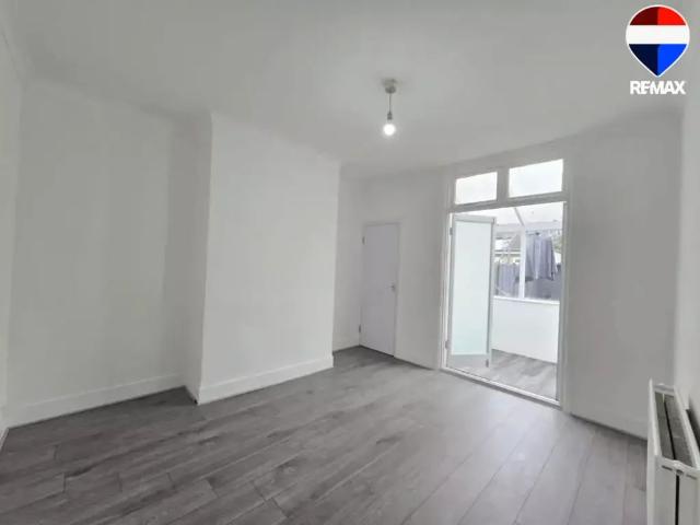 House for rent in London Borough of Barking and Dagenham, Greater London