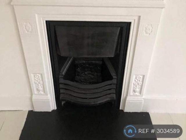 House for rent in Cliftonville West, Acol
