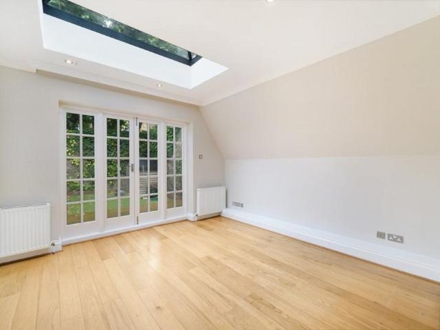 House for rent in City of Westminster, Greater London