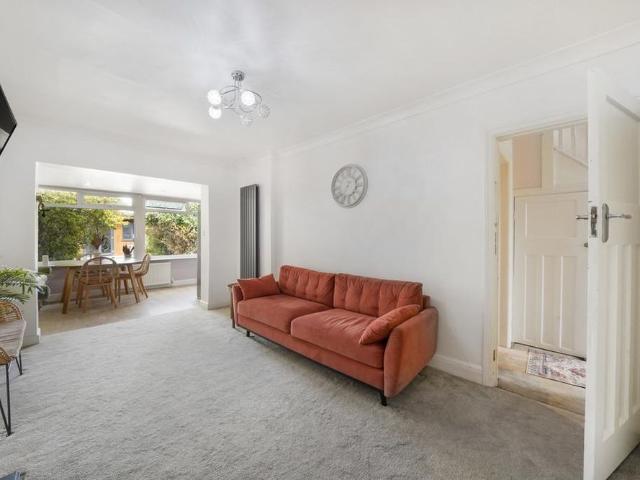 House for rent in Lane, Greater London