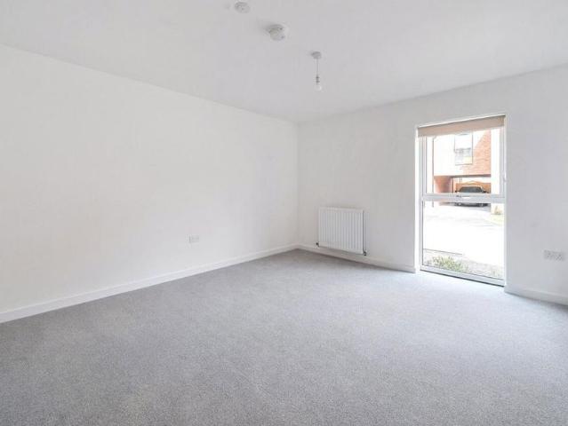 House for rent in Houghton Regis, Bedfordshire