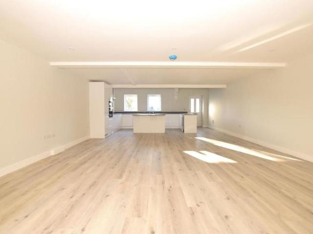 House for rent in Fole, Surrey