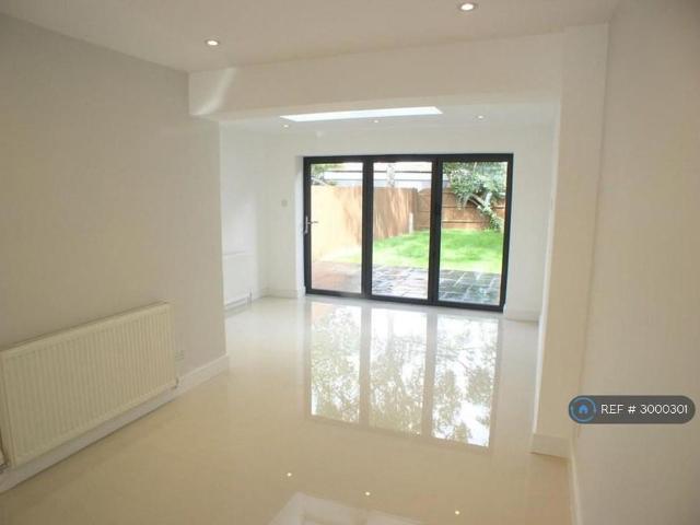 House for rent in Blackhills, Surrey