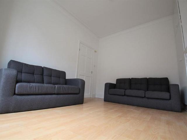 House for rent in Woodhouse, West Yorkshire