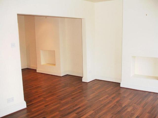 House for rent in Brunswick Park, Greater London