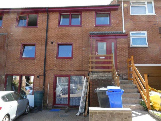 House for rent in Birkendale, Walkley