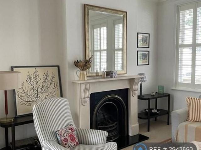 House for rent in West Kensington, Greater London