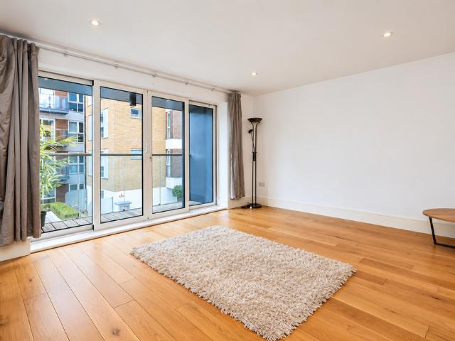 House for rent in London Borough of Ealing, Greater London