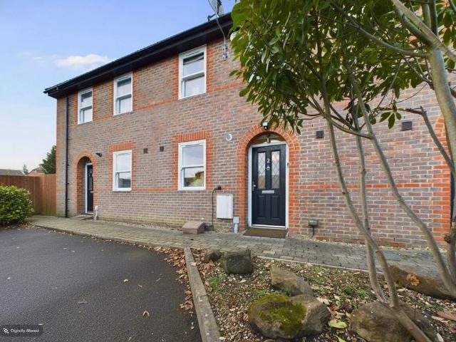 House for rent in Pouchen End, Hertfordshire