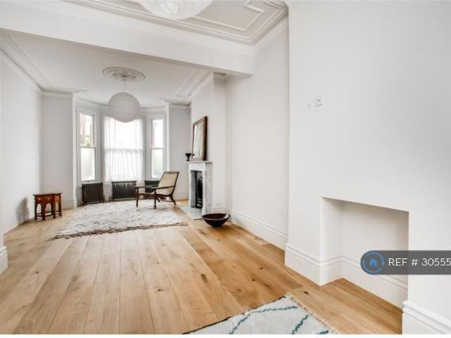 House for rent in Stockwell Park, Greater London