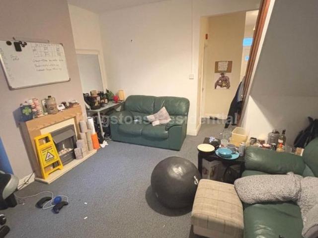 House for rent in Plasnewydd, Falcon Lodge