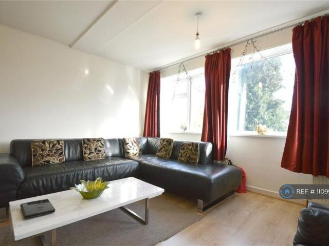 House for rent in London Borough of Croydon, Addiscombe