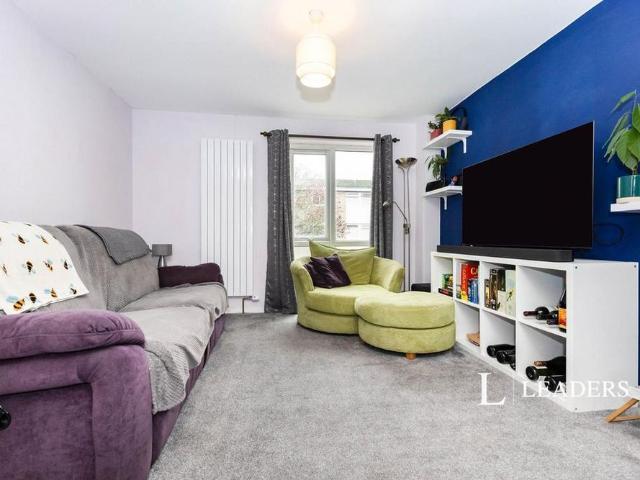 House for rent in Sydenham, Green Close