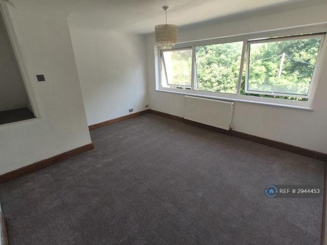House for rent in North Cray, Greater London
