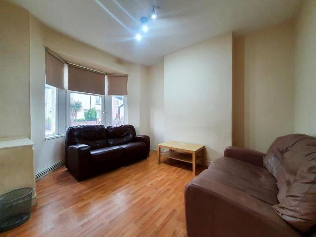 House for rent in Castle Quarter, Falcon Lodge