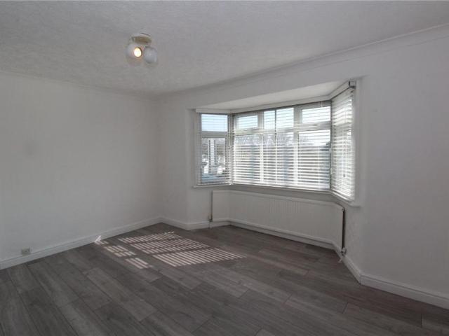House for rent in Newbury Park, Greater London