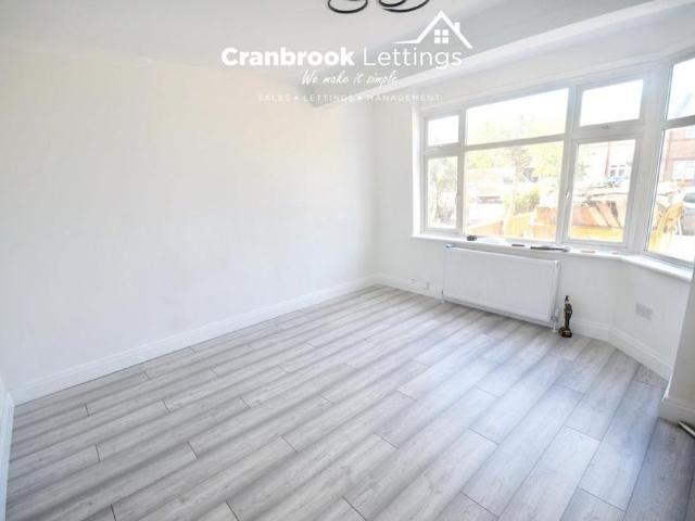 House for rent in Newbury Park, Greater London