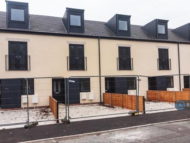 House for rent in Spotland Bridge, Burnedge