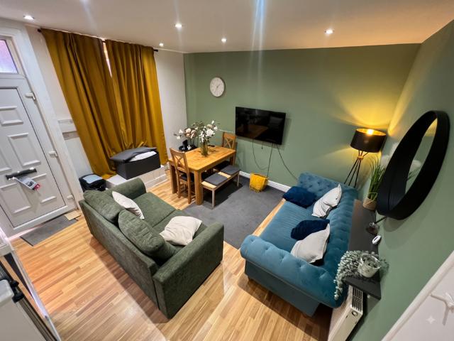 House for rent in Hyde Park, West Yorkshire