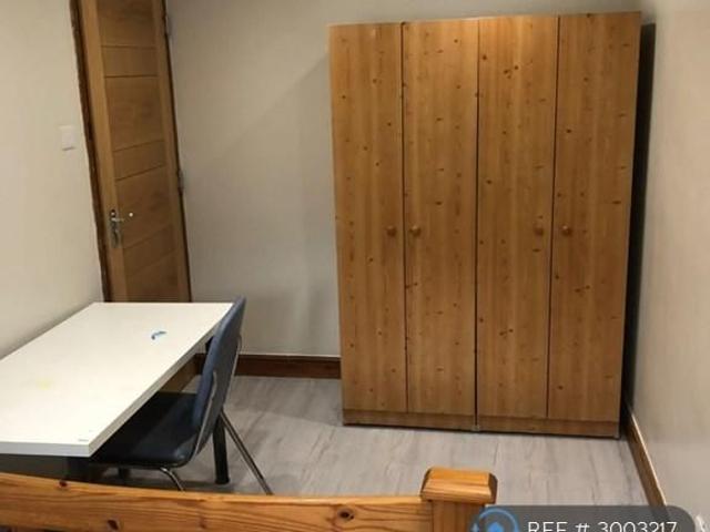 House for rent in Spring Park, Luton