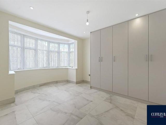 House for rent in Alperton, Greater London