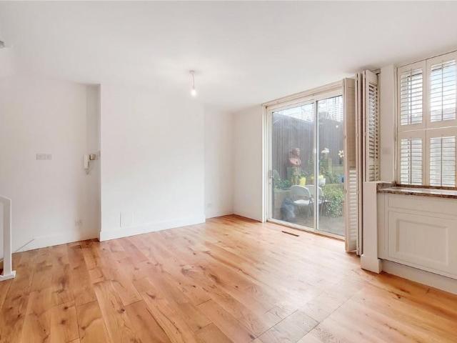 House for rent in Primrose Hill, Greater London