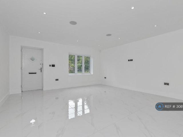 House for rent in Tower Hill, Dacorum