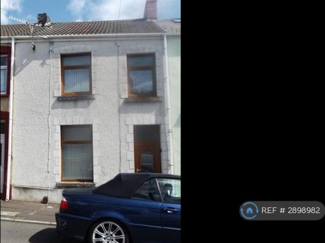 House for rent in Nangreaves, Wales