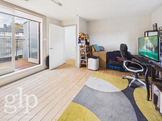 House for rent in Somers Town, Greater London