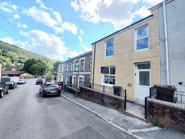 House for rent in Aberfan, Wales