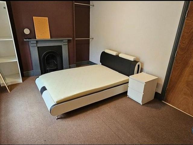 Room for rent in Nangreaves, Wales
